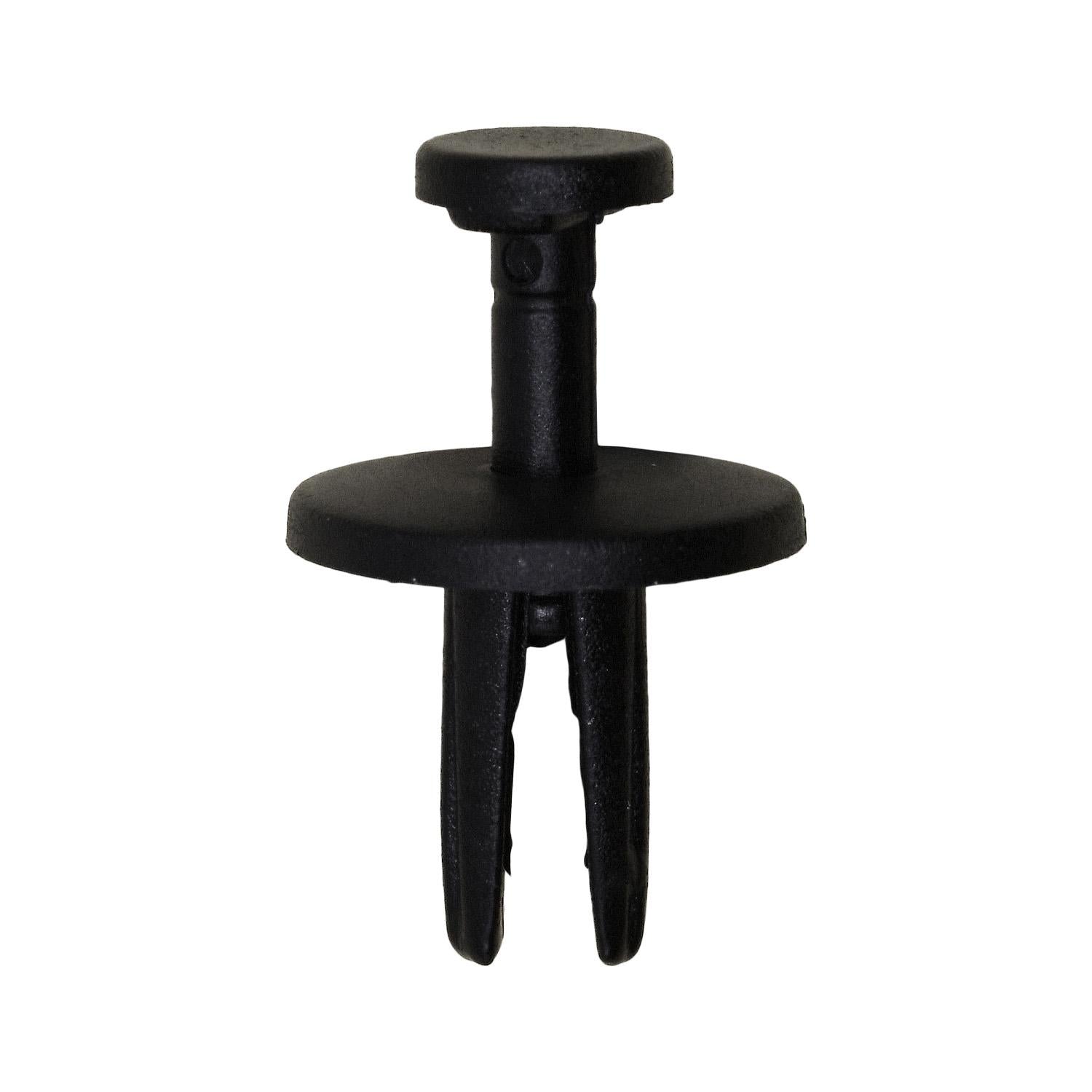 GM Fender Mud Skirt Push-Type Retainer